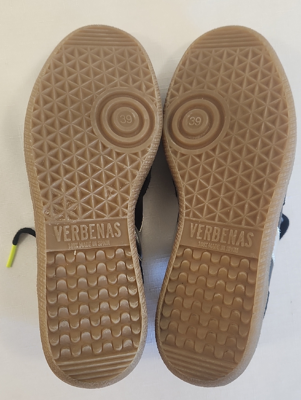 Verbenas Low Cut Black Silver Suede Gum Sole Sneakers. Size 8 (39) - Picture 6 of 9